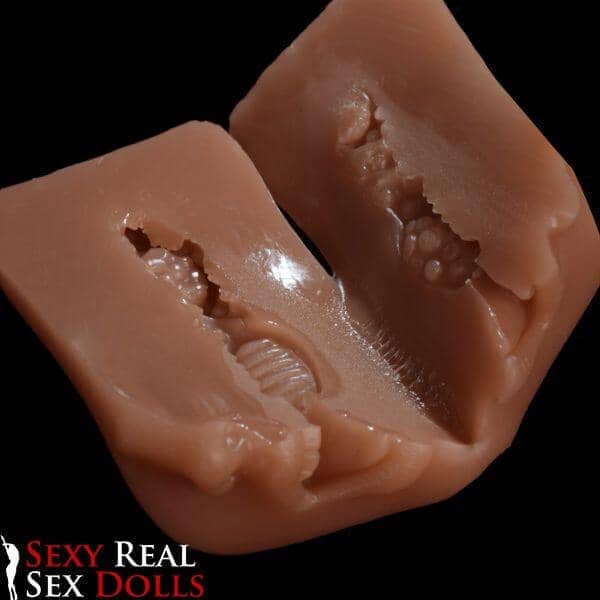 6Ye Dolls 9.5cm (3.7') Blowjob Mouth Masturbator (Model# LY0010)